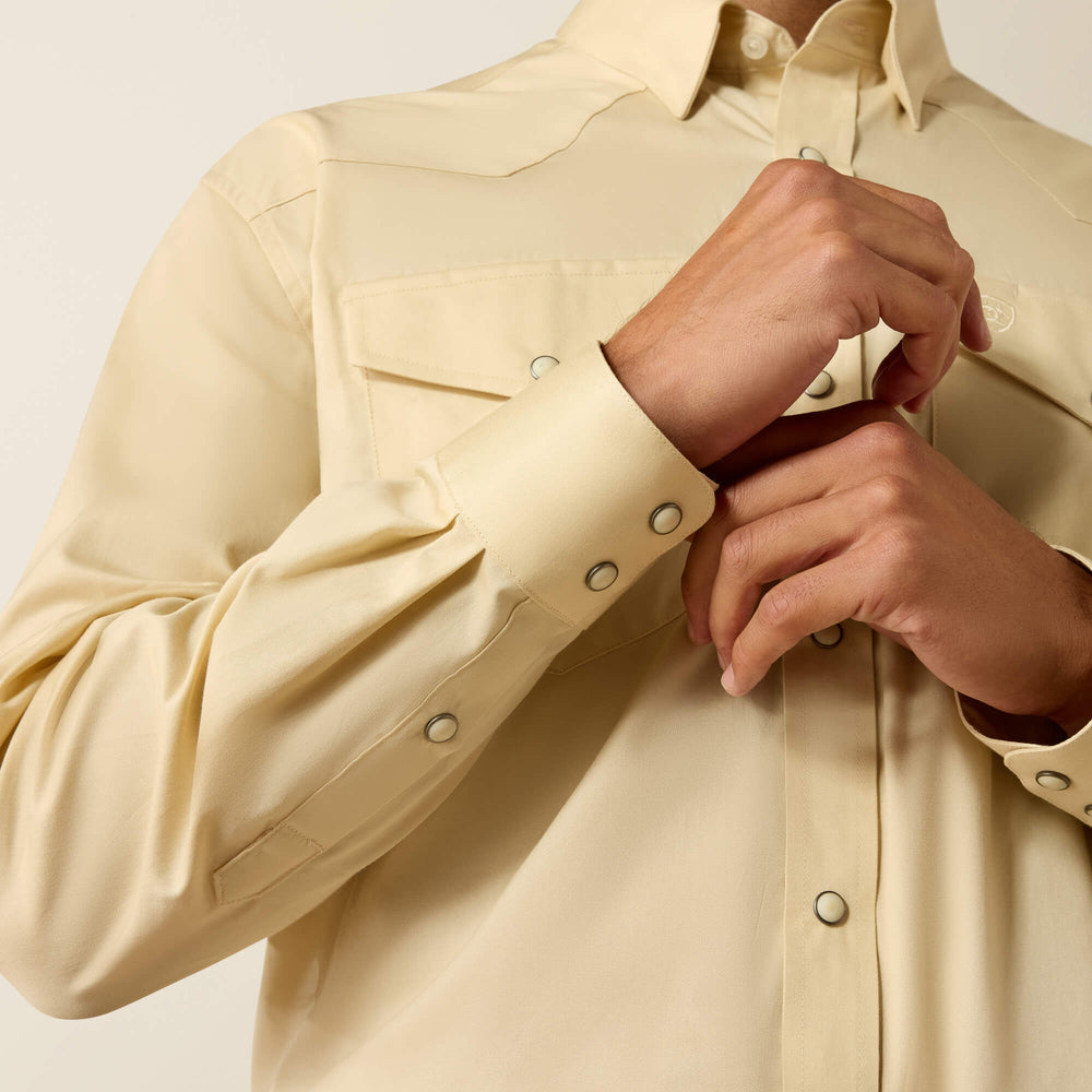 Ariat Lightweight Twill Classic Fit Snap Shirt Men