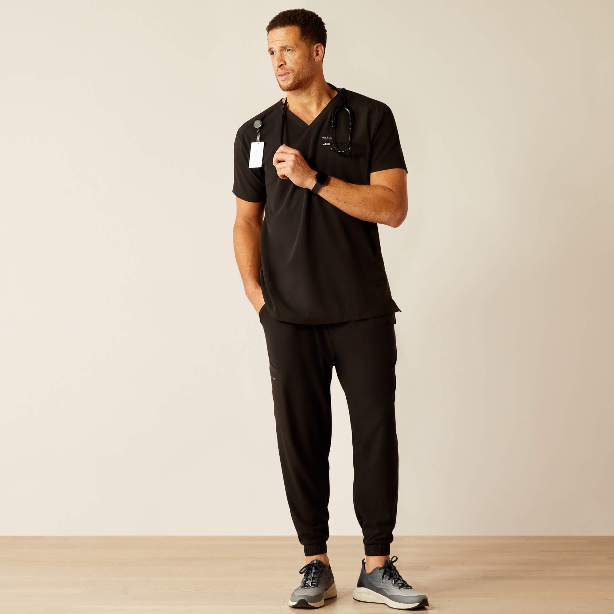 Ariat Whitman Scrub Top Men