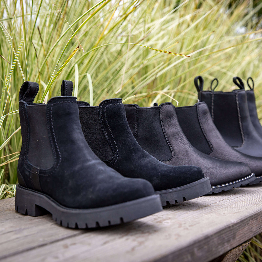 Ariat Wexford Lug Waterproof Chelsea Boot Women