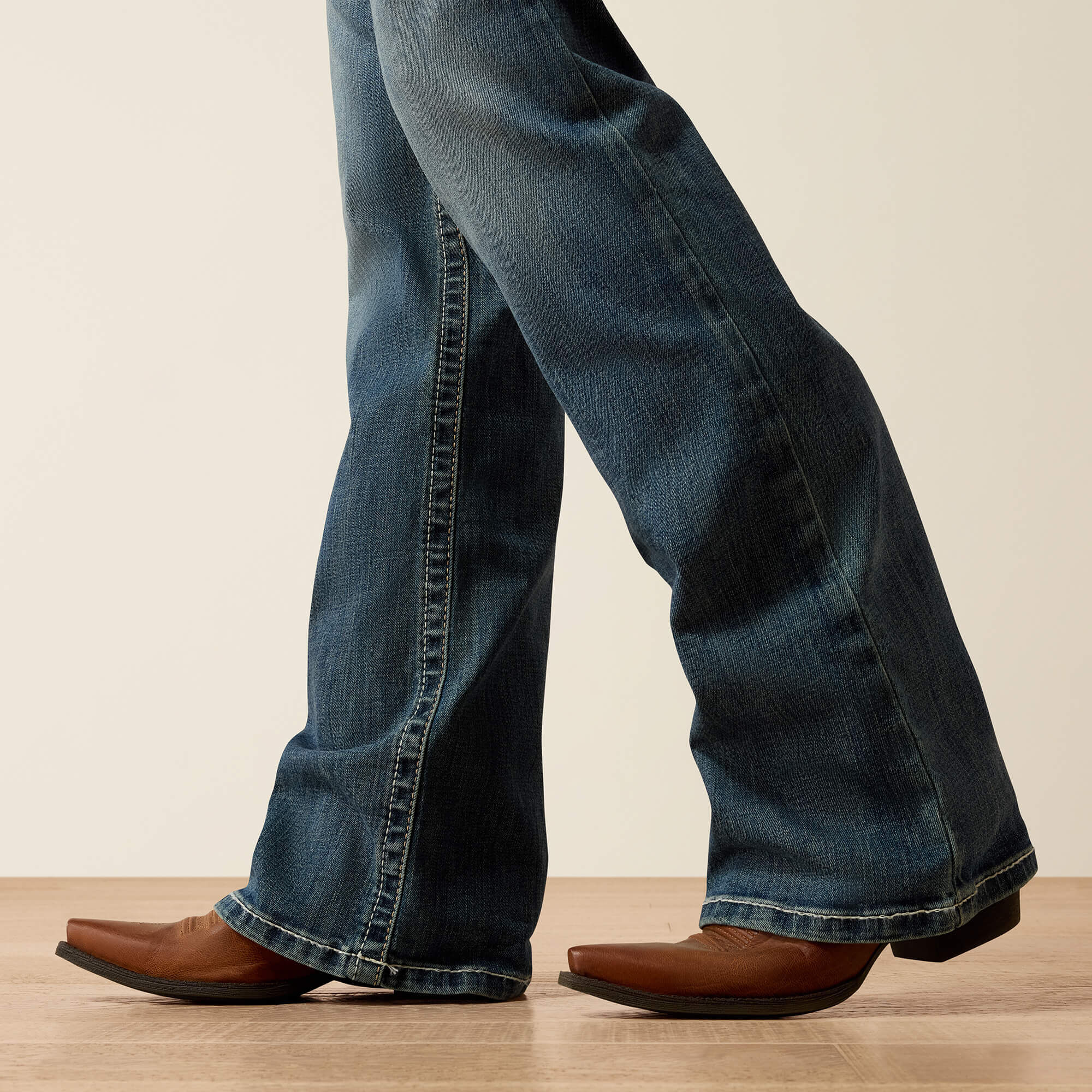 Ariat R.E.A.L. Mid Rise Stretch Whipstitch Boot Cut Jean Women|Trends