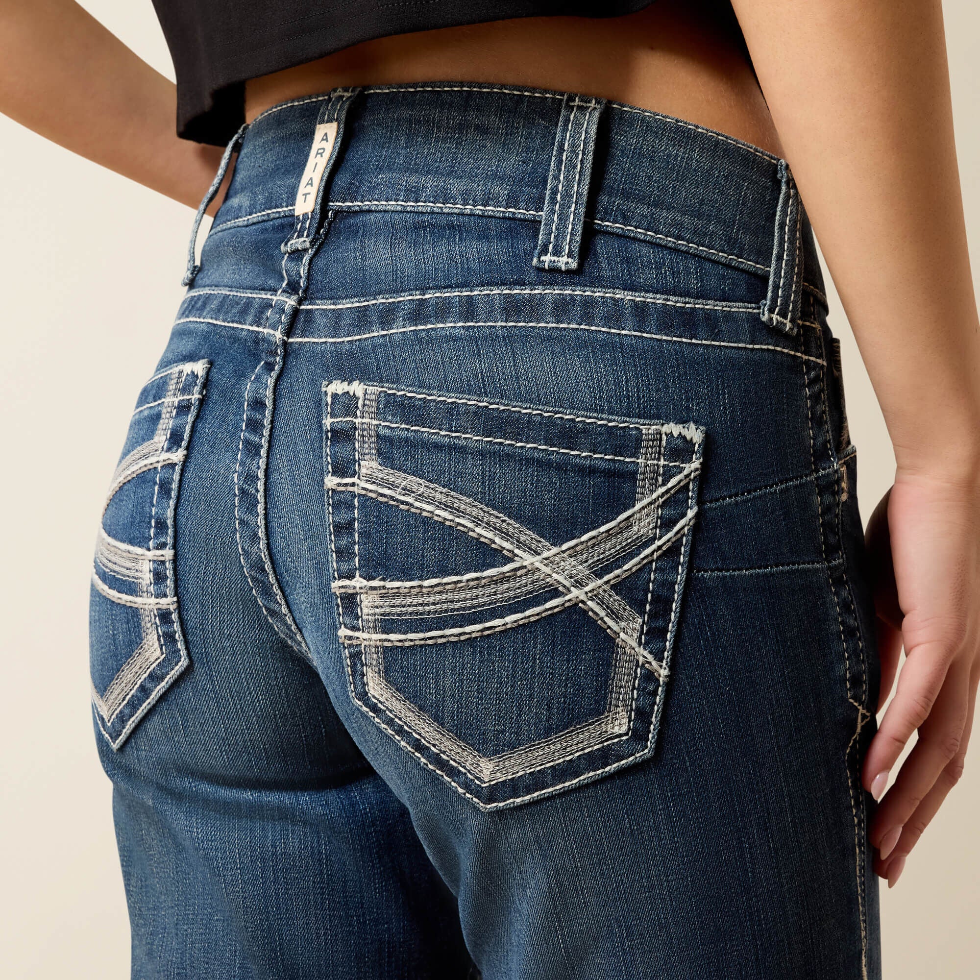 Ariat R.E.A.L. Mid Rise Stretch Ivy Stackable Straight Leg Jean Women|Trends