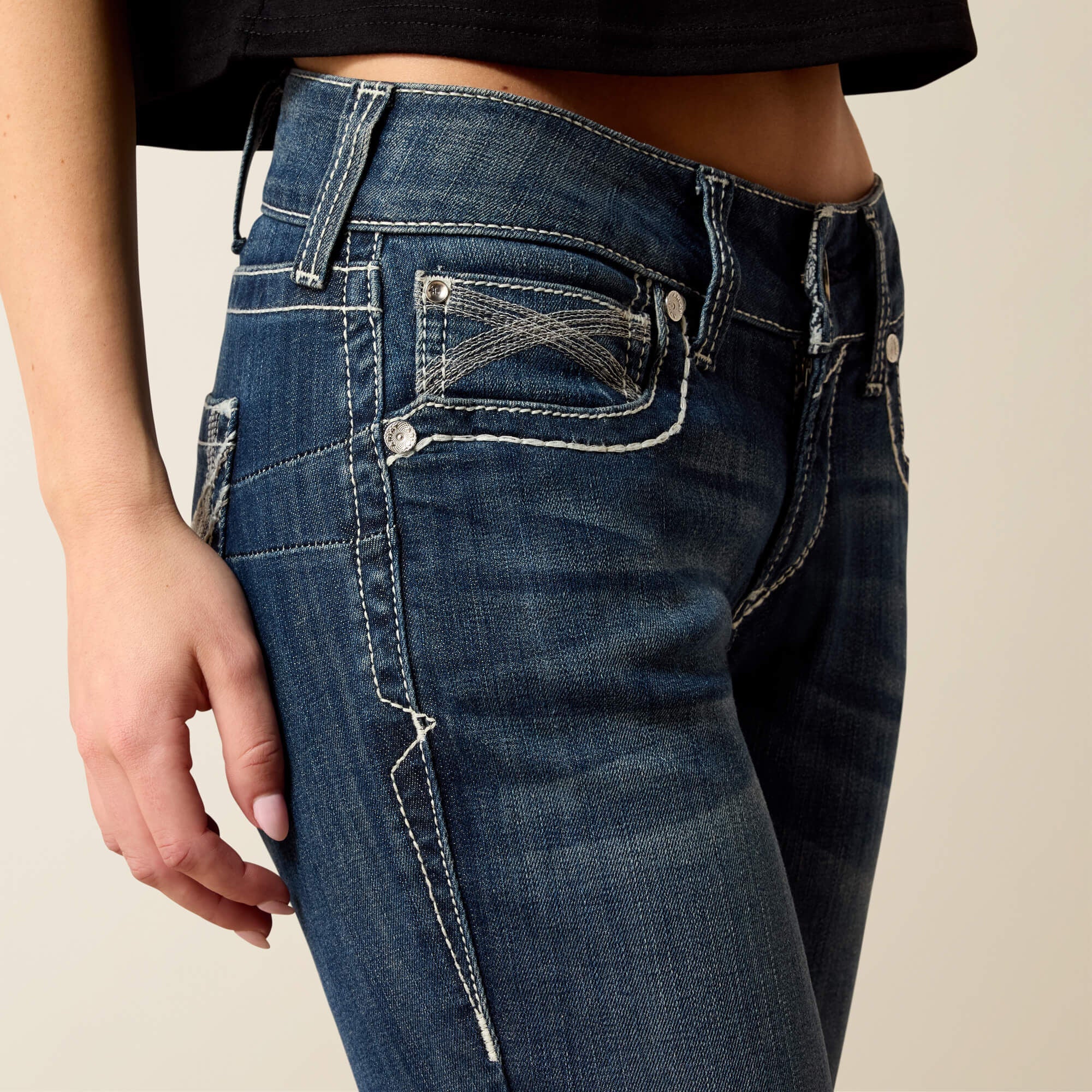 Ariat R.E.A.L. Mid Rise Stretch Ivy Stackable Straight Leg Jean Women|Trends
