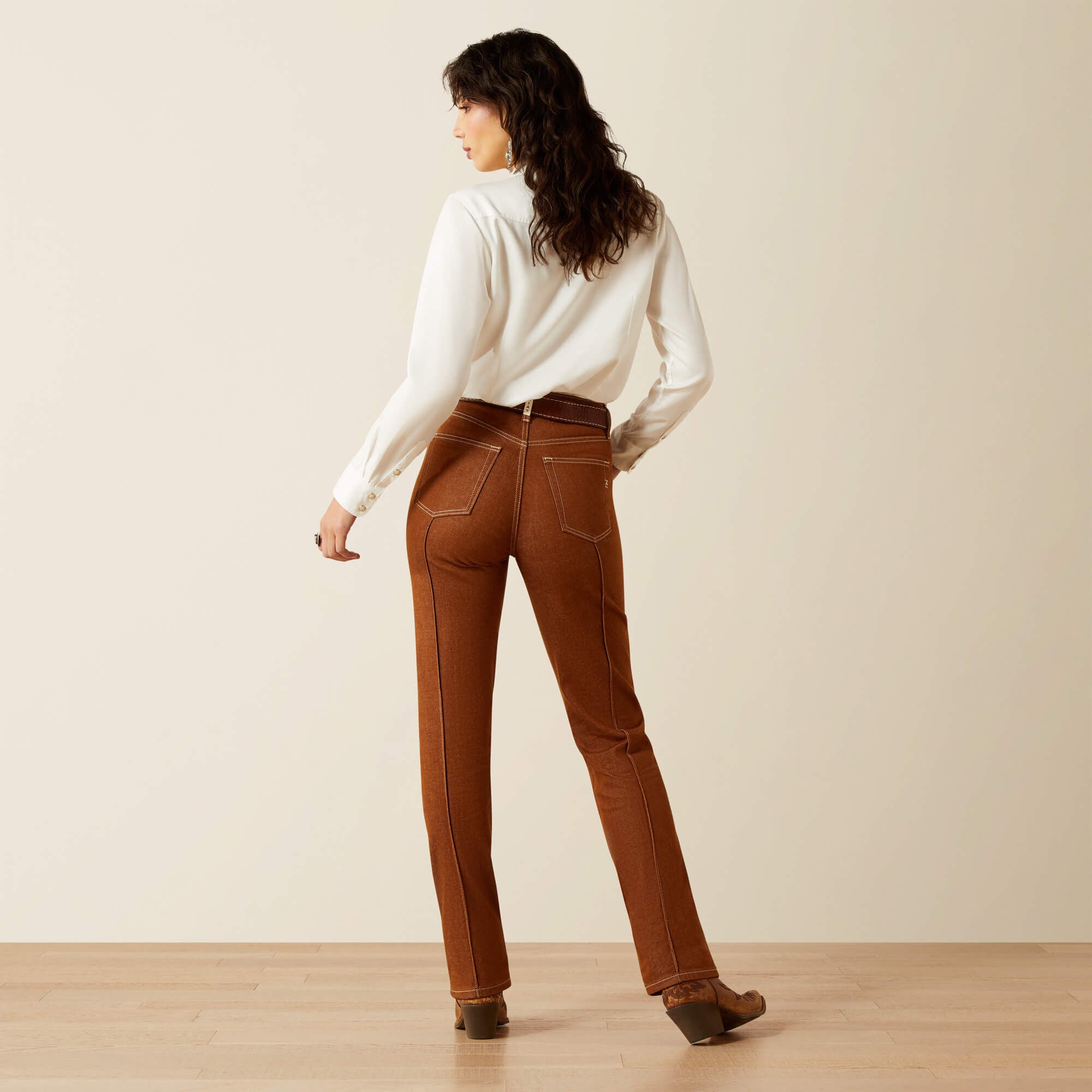 Ariat Ultra High Rise Relaxed Straight Leg Jean Women|Trends