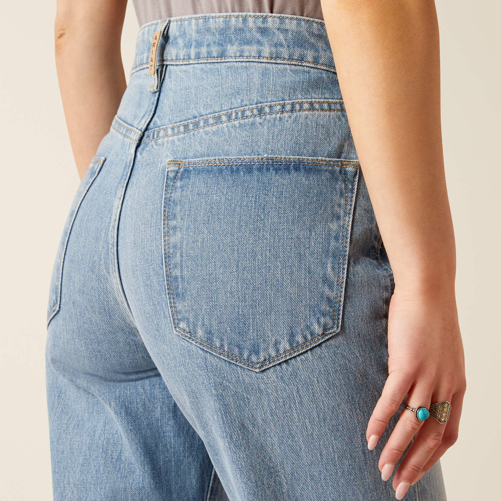Ariat Ultra High Rise Tomboy Straight Leg Jeans Women|Trends