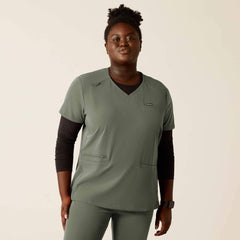 Ariat Clara 6 Pocket Scrub Top Women