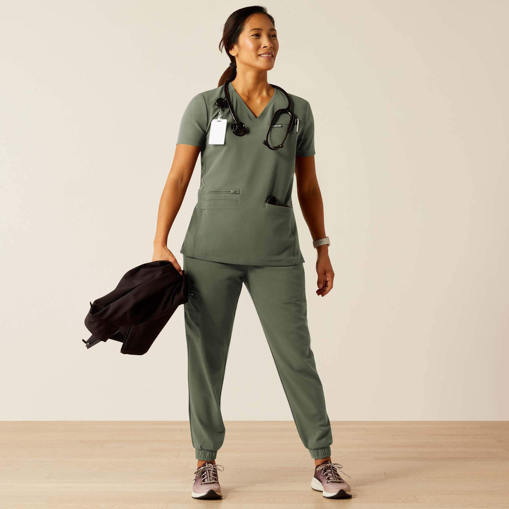 Ariat Clara 6 Pocket Scrub Top Women