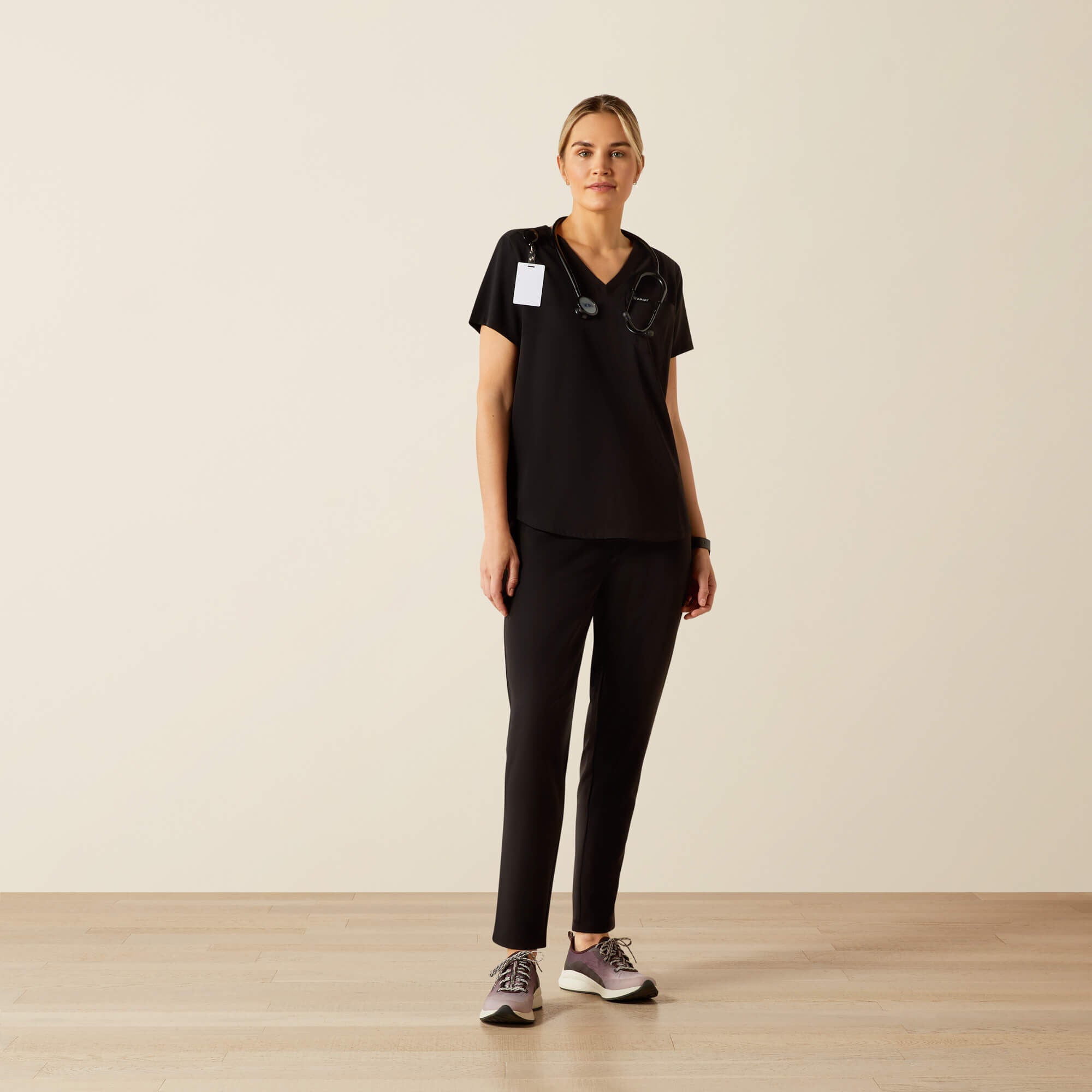 Ariat Beth Basic Scrub Top Women