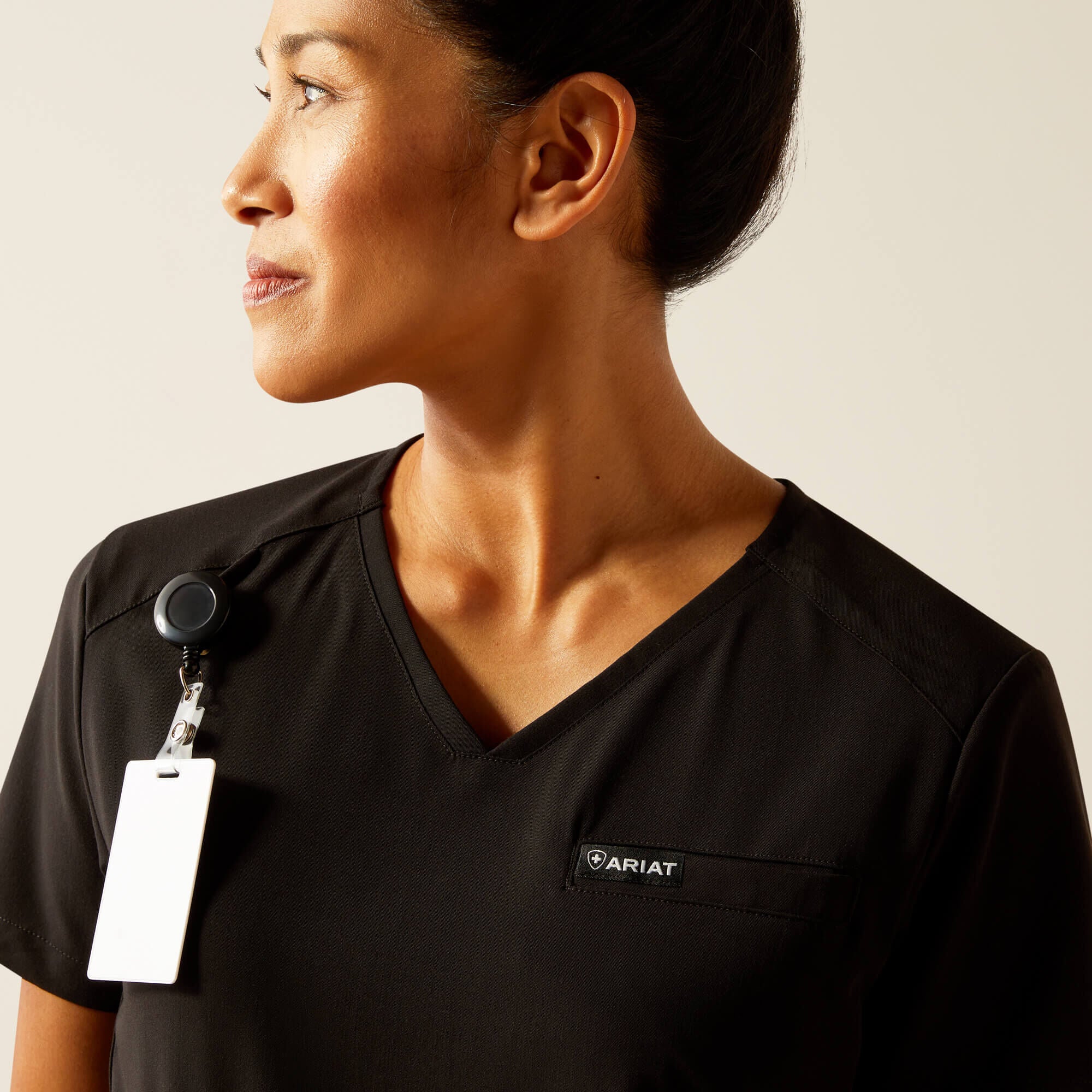 Ariat Clara 6 Pocket Scrub Top Women