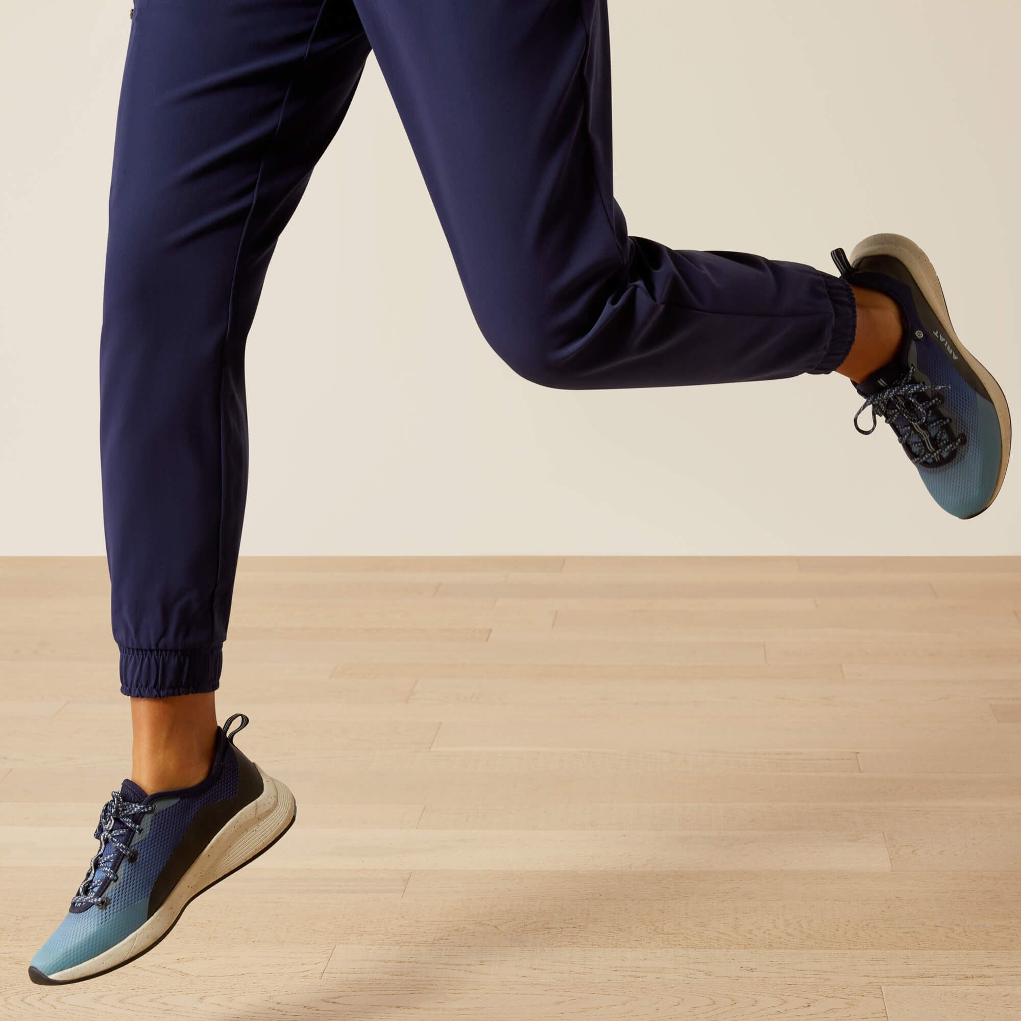 Ariat Blackwell Cargo Stretch Jogger Scrub Pant Women