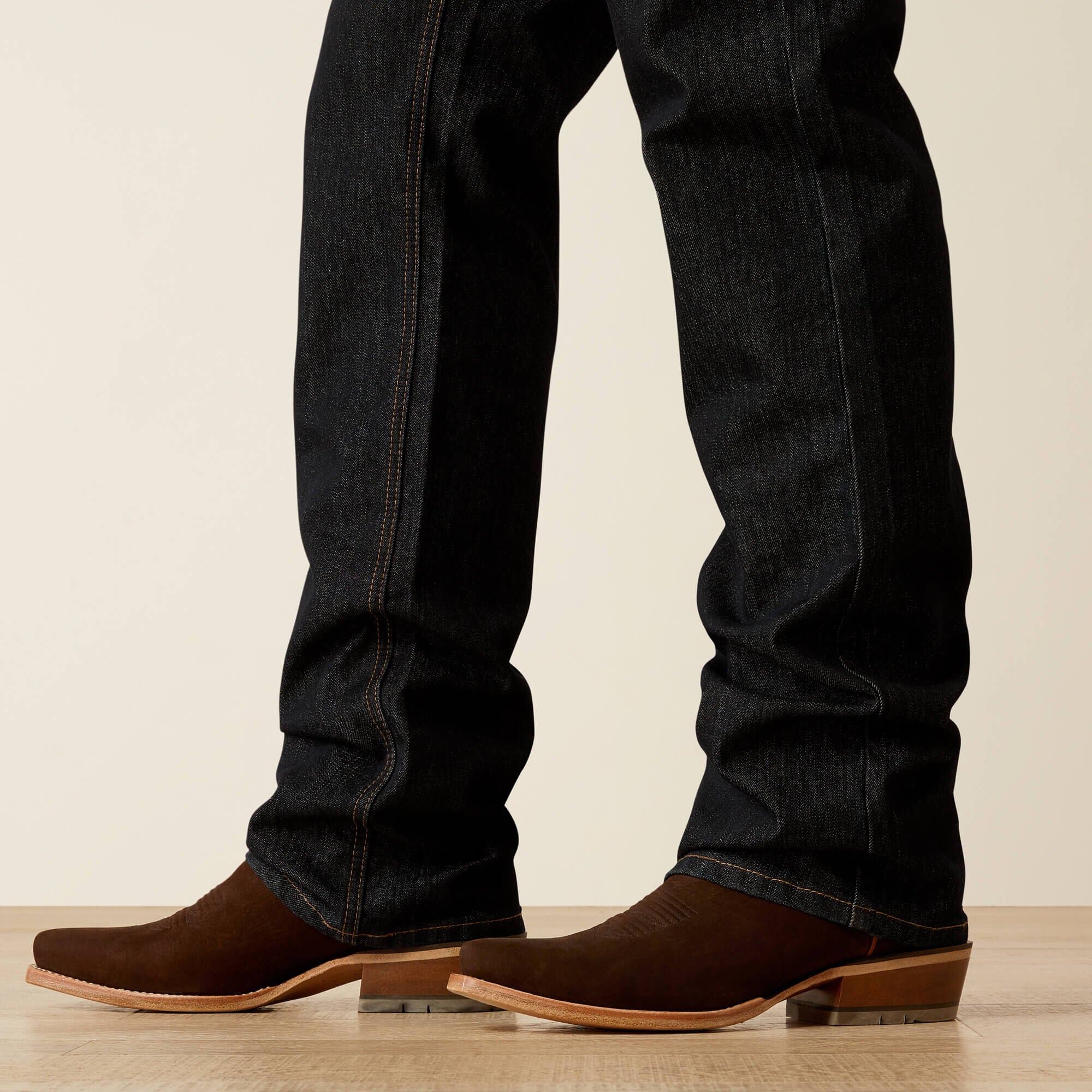 Ariat M5 Blade Relentless Original Fit Trends