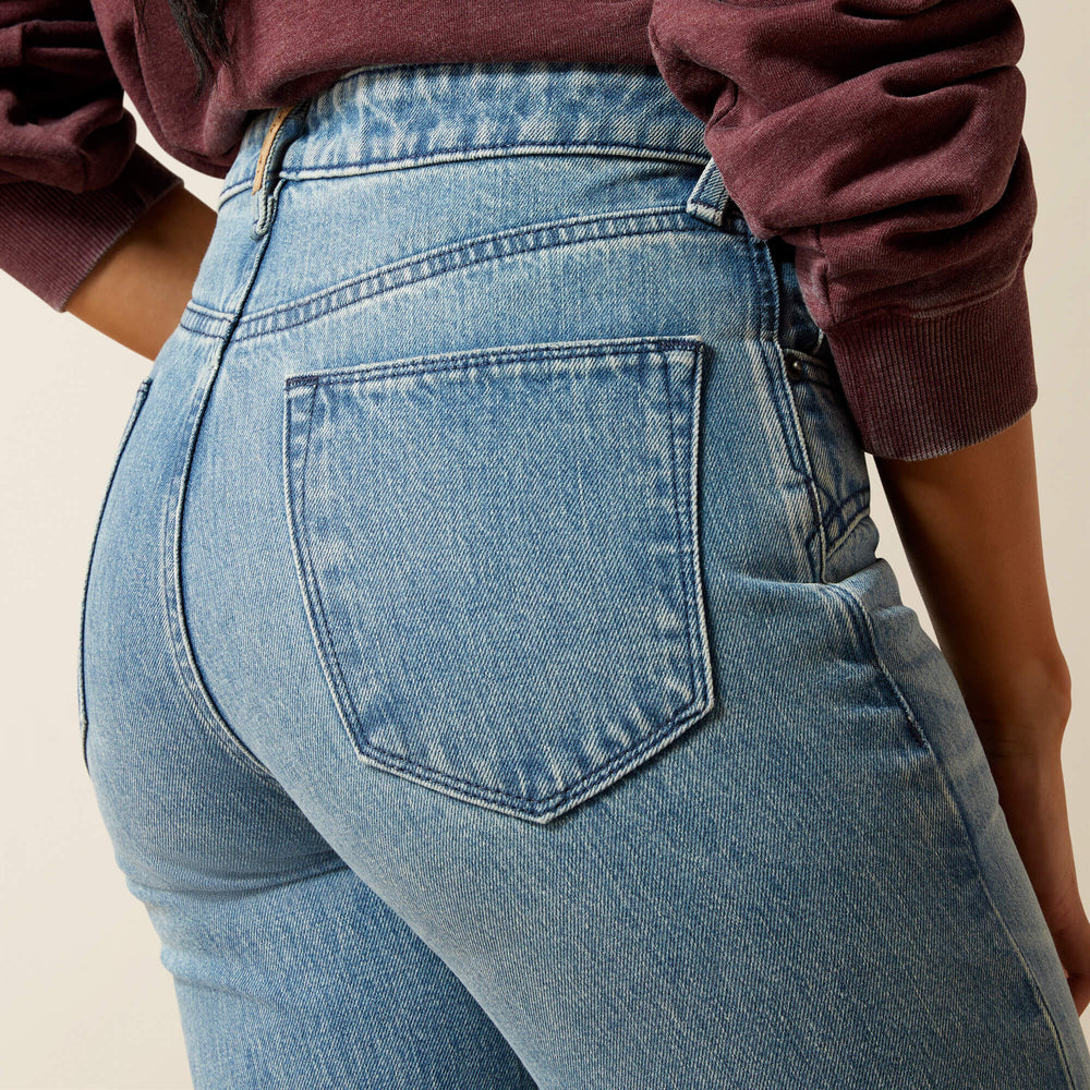 Ariat Ultra High Rise Cheyenne Yoke Tomboy Straight Leg Jean Trends